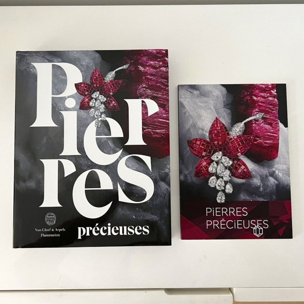 New AUTH VAN CLEEF & ARPELS Pierres Précieuses Hardcover Book & Blank Notebook